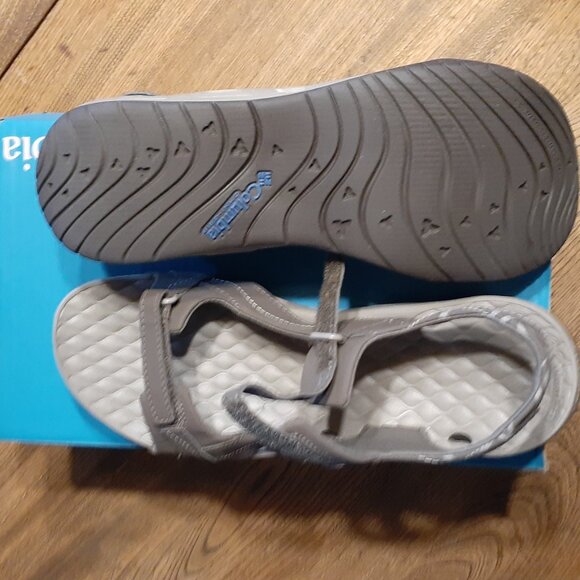 Columbia Ladies Sandal - Picture 3 of 3
